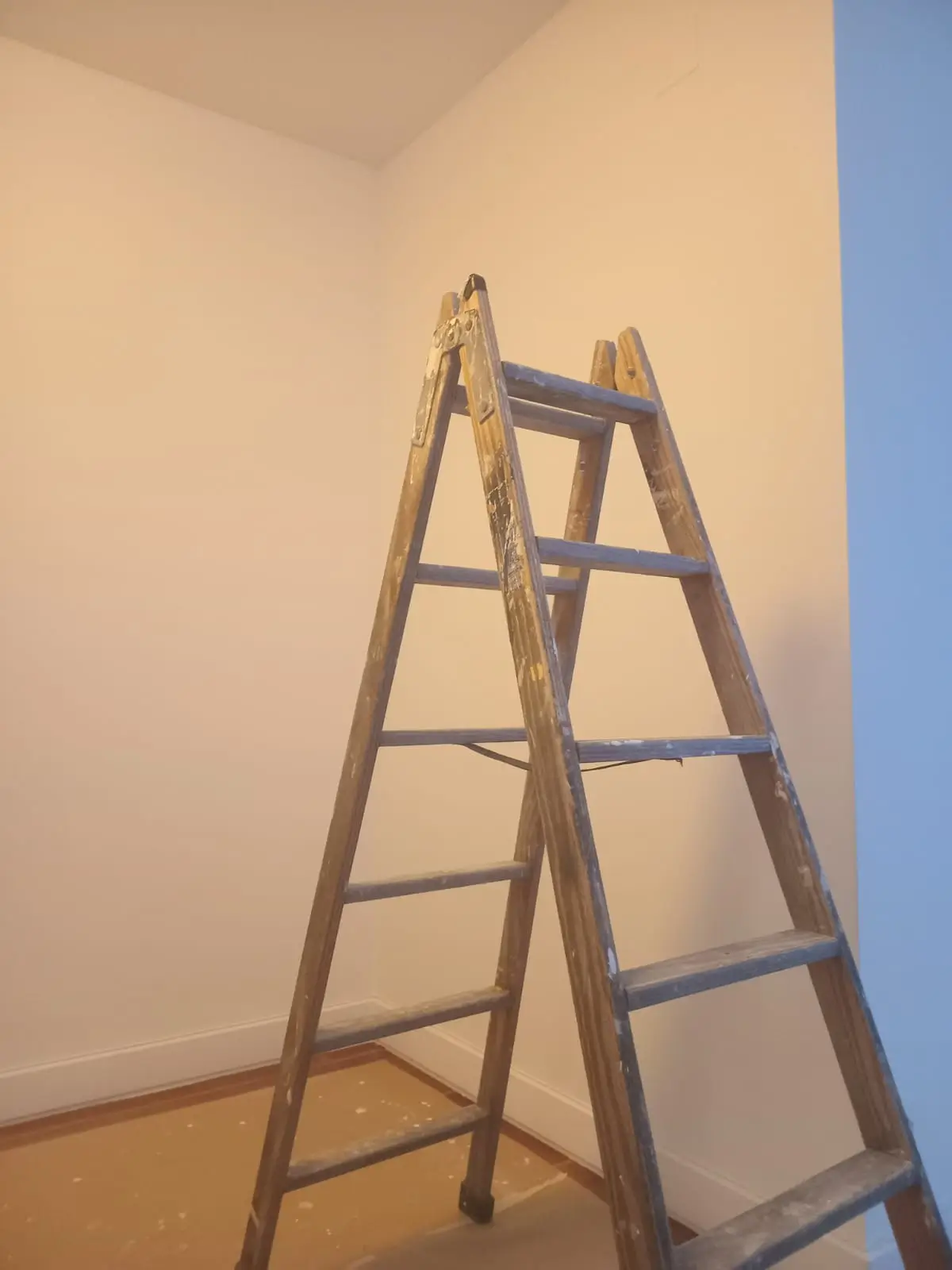 Pintura en Piso de 92 m² en Carrer d’Aragó