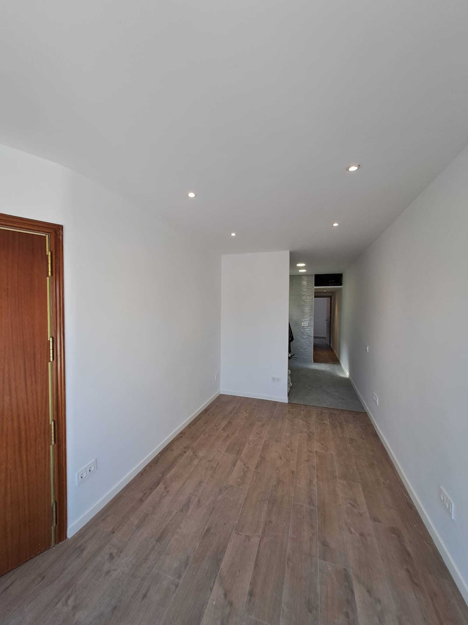 Pintura en Piso de 71 m² en Carrer de Pujades